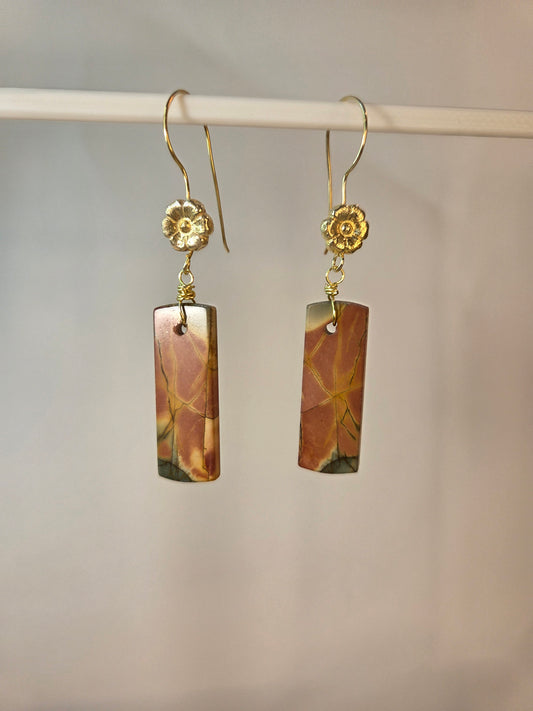 Brown Stone rectangular Gold Hook With Flower