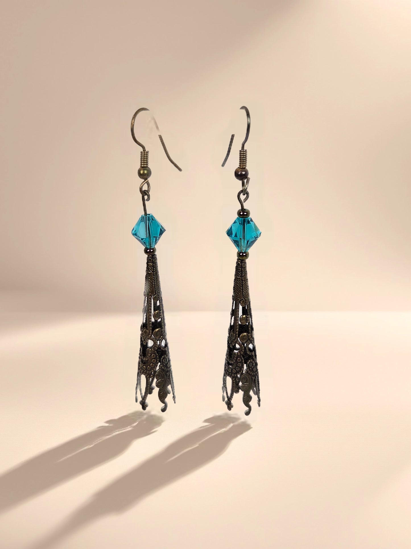Green Black and Gold Necklace Organic Brutalist Design with Matching Crystal Dangle Earrings